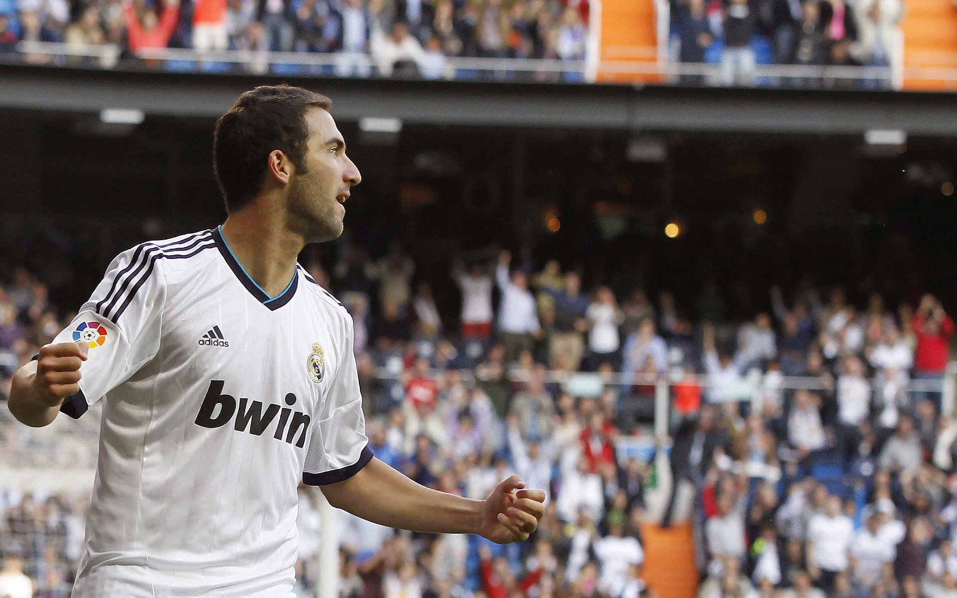 开云体育手机-福特：凭借全面技术和战术思维，成功打入全黑队核心阵容，福特esports